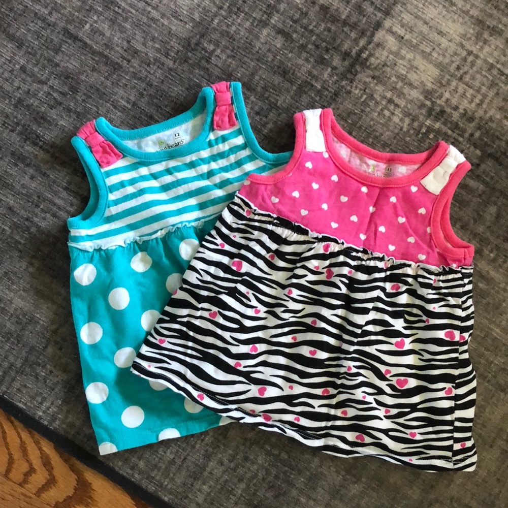 🌖 Jumping beans 12 months lot of two tank tops